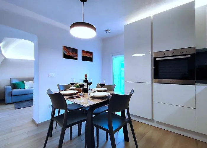 Vista Mare & Valle - Bilocale Rinnovato A * Perinaldo